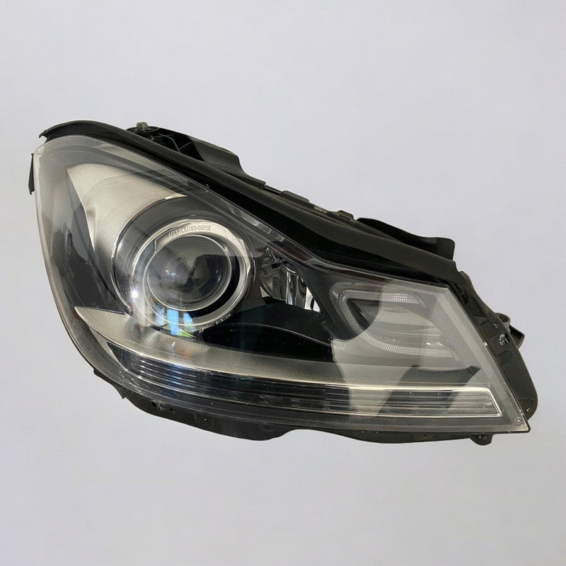 Frontscheinwerfer Mercedes-Benz W204 A2048204439 Xenon Rechts Headlight