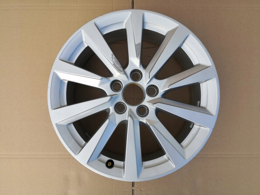 1x Alufelge 16 Zoll 6.5" 5x100 40ET Glanz Silber 82A601025C Audi A1 Rim Wheel