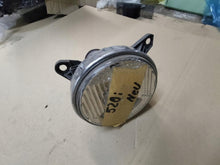 Laden Sie das Bild in den Galerie-Viewer, Frontscheinwerfer BMW E30 1305300058 Links Scheinwerfer Headlight SCH4474117312uz