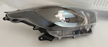 Load image into Gallery viewer, Frontscheinwerfer Toyota Yaris Rechts Scheinwerfer Headlight