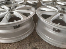 Load image into Gallery viewer, 1x Alufelge 17 Zoll 6.5" 5x112 44ET Glanz Silber A1774011300 Mercedes-Benz Cla FEL1744002314nh