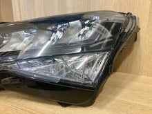 Laden Sie das Bild in den Galerie-Viewer, Frontscheinwerfer Skoda Superb III 3V1941015C Links Scheinwerfer Headlight