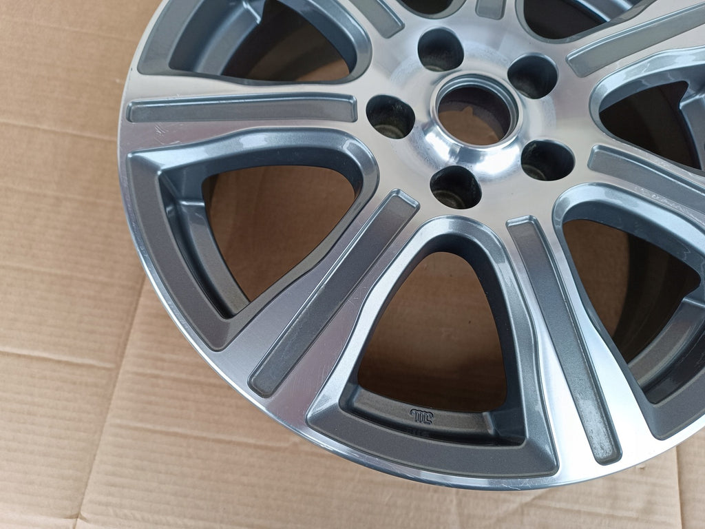 1x Alufelge 17 Zoll 6.5" 5x114.3 45ET KE409-3Z200 Nissan Rim Wheel
