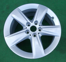 Laden Sie das Bild in den Galerie-Viewer, 1x Alufelge 17 Zoll 7.5&quot; 5x112 54ET 6855087 BMW 2 F45 F46 Rim Wheel