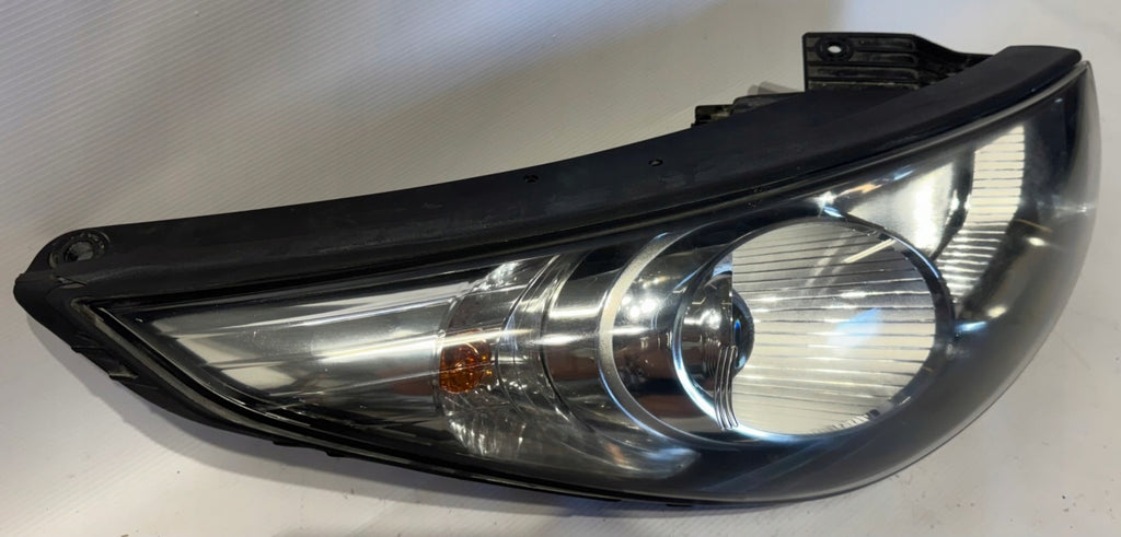 Frontscheinwerfer Hyundai Ix35 92102-2Y Rechts Scheinwerfer Headlight SCH9083991576sv