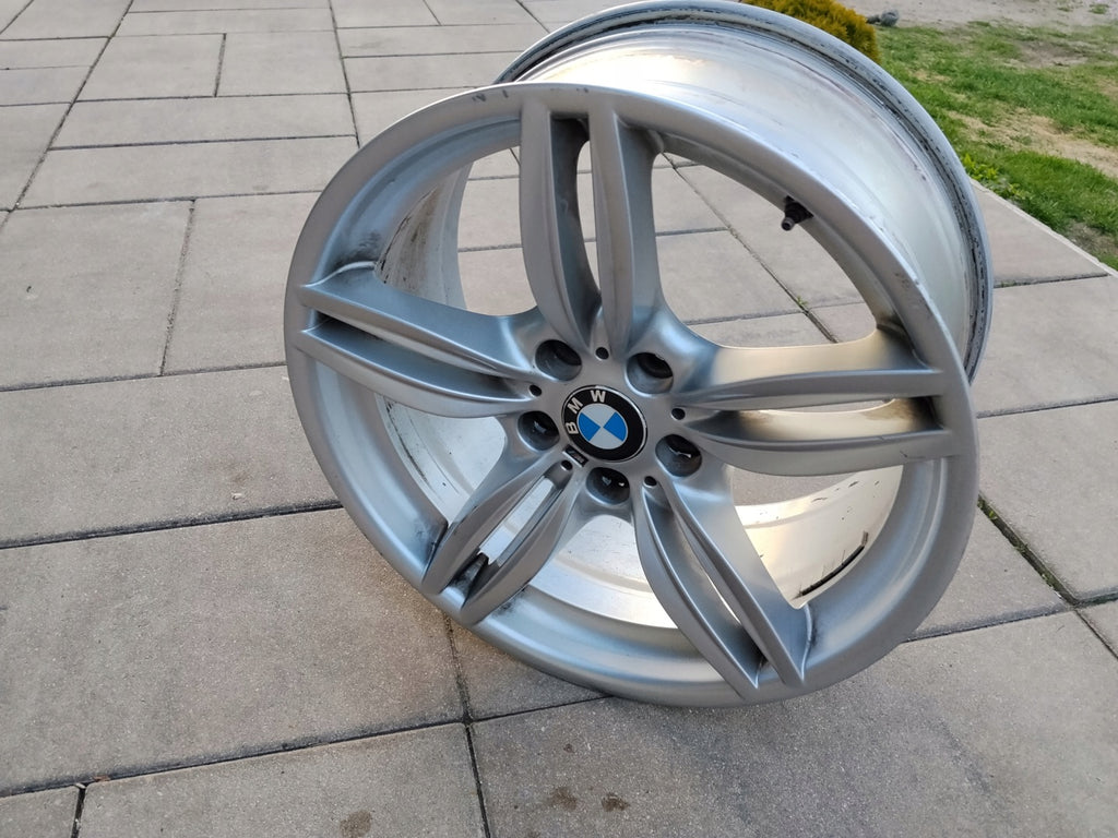 1x Alufelge 19 Zoll 9.0" 5x120 44ET 7842653 BMW 1 Rim Wheel FEL5552840510eh