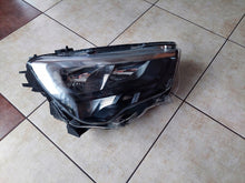 Laden Sie das Bild in den Galerie-Viewer, Frontscheinwerfer Opel E Combo 90145300 9816825480 LED Rechts Headlight