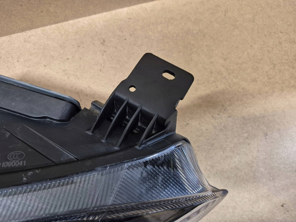 Frontscheinwerfer Ford Focus MX7B-13E014-ED Rechts Scheinwerfer Headlight SCH4935820809dn