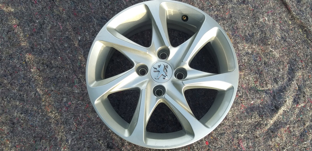 1x Alufelge 15 Zoll 6.0" 4x100 23ET Glanz Silber 9673773577 Peugeot 208 FEL3616084752xs