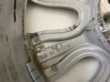 Laden Sie das Bild in den Galerie-Viewer, 1x Alufelge 16 Zoll 6.0" 5x100 30ET Glanz Silber 8X0601025A Audi A1 Rim Wheel FEL8376251745qs