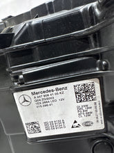 Laden Sie das Bild in den Galerie-Viewer, Frontscheinwerfer Mercedes-Benz W247 A2479064105 Links Scheinwerfer Headlight SCH5728867750oa