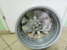 Load image into Gallery viewer, 1x Alufelge 18 Zoll 7.5&quot; 5x112 39ET 8W0601025AD Audi A4 Rim Wheel