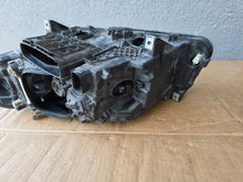 Laden Sie das Bild in den Galerie-Viewer, Frontscheinwerfer BMW F11 F10 7317131-11 7317132-11 Xenon Rechts oder Links SCH6569453435uw