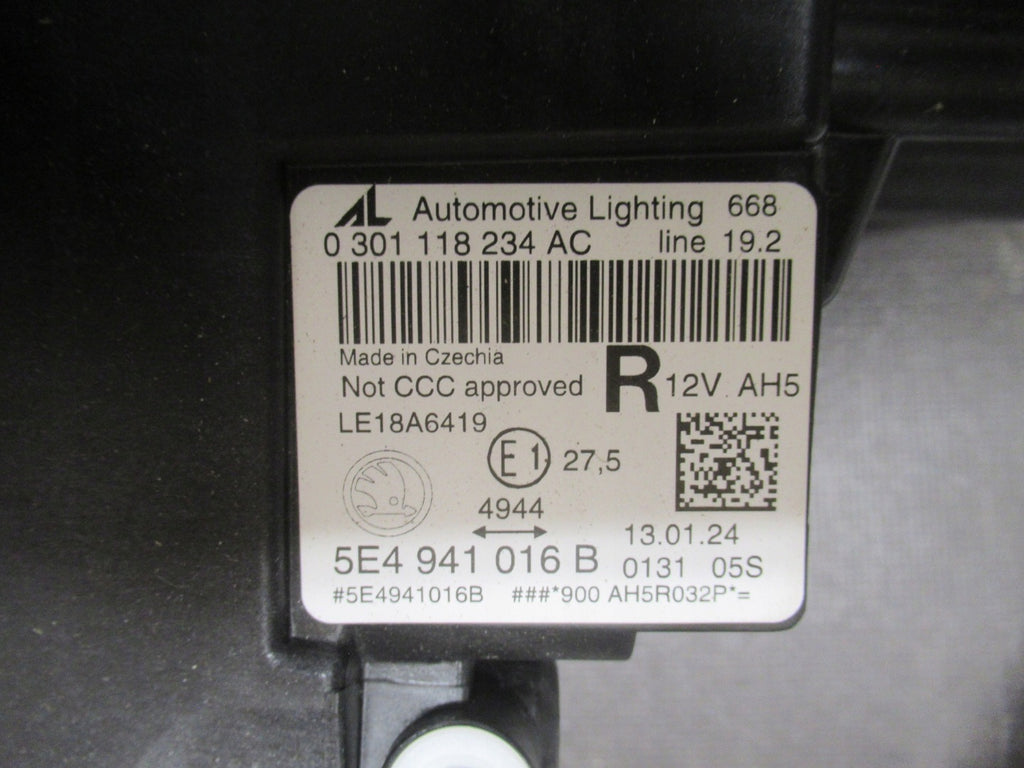 Frontscheinwerfer Skoda Octavia 5E4941016B LED Rechts Scheinwerfer Headlight SCH8553031418qs