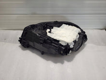 Laden Sie das Bild in den Galerie-Viewer, Frontscheinwerfer Mercedes-Benz W177 A1779062106 LED Links Headlight SCH7498924921cx