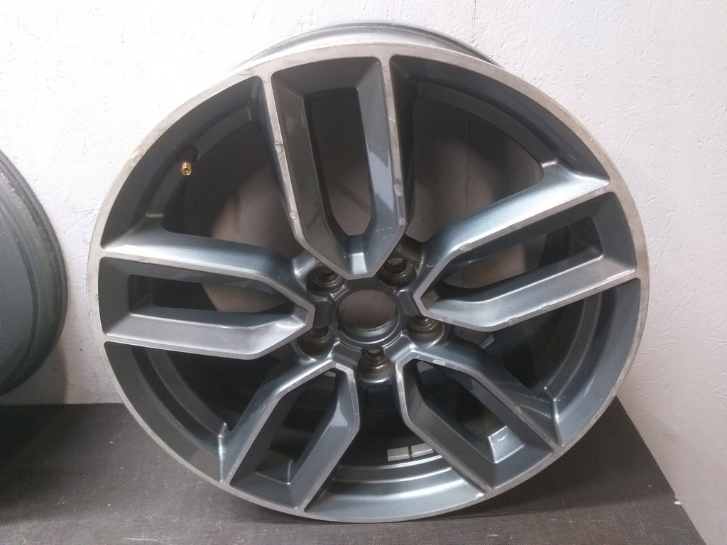 1x Alufelge 18 Zoll 7.5" 5x112 8V0601025M Audi A3 Rim Wheel