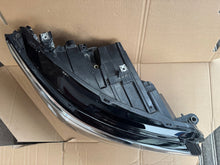 Laden Sie das Bild in den Galerie-Viewer, Frontscheinwerfer VW Golf VIII 5H1941006B Rechts Scheinwerfer Headlight SCH8221057168ml