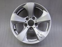 Load image into Gallery viewer, 1x Alufelge 16 Zoll 7.0&quot; 5x120 31ET Glanz Silber 6795806 BMW 3 E91 E90 Rim Wheel