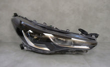 Laden Sie das Bild in den Galerie-Viewer, Frontscheinwerfer Toyota Corolla 20-RH LED Rechts Scheinwerfer Headlight SCH4242734865xx