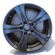 Load image into Gallery viewer, 1x Alufelge 17 Zoll 7.5&quot; 5x112 40ET A2134011200 Mercedes-Benz Rim Wheel