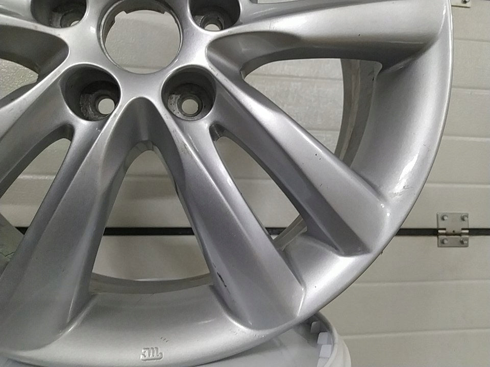 1x Alufelge 18 Zoll 6.5" 5x114.3 48ET Glanz Silber 52910-2S310 Hyundai Tucson