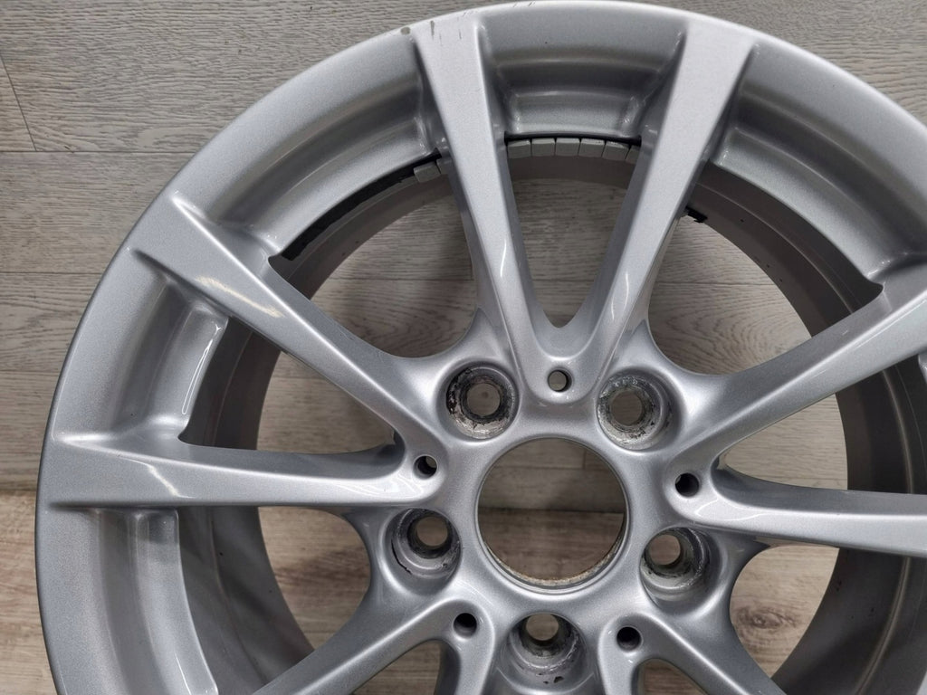 1x Alufelge 16 Zoll 7.0" 5x120 31ET Glanz Silber 6796236 BMW 1 F21 F20 Rim Wheel FEL5715989132rc