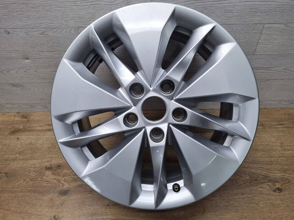1x Alufelge 16 Zoll 7.0" 5x112 46ET Glanz Silber 5E3601025 Skoda Octavia FEL8090740356lt