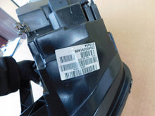 Laden Sie das Bild in den Galerie-Viewer, Frontscheinwerfer VW Transporter 301191301 Links Scheinwerfer Headlight SCH5739042692hi