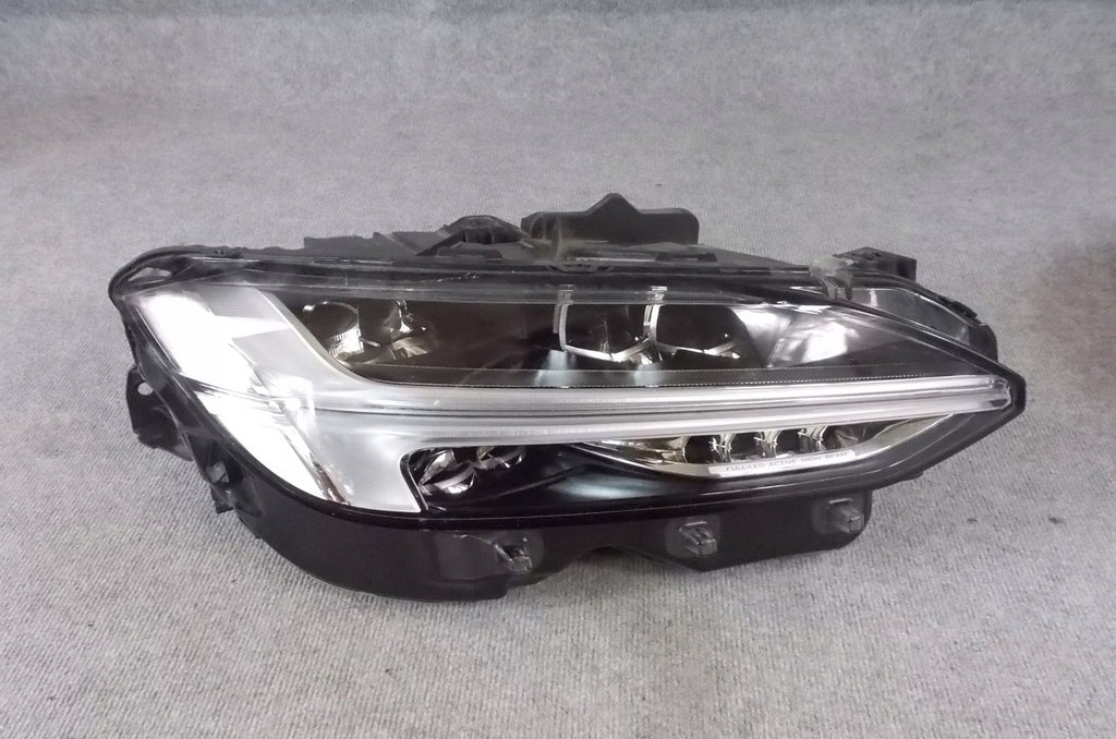 Frontscheinwerfer Volvo V90 31655138AED8 31655140 LED Rechts oder Links SCH2017748636dn