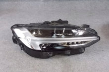 Load image into Gallery viewer, Frontscheinwerfer Volvo V90 31655138AED8 31655140 LED Rechts oder Links SCH2017748636dn