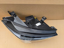 Laden Sie das Bild in den Galerie-Viewer, Frontscheinwerfer Cupra Born 10F941008J Rechts Scheinwerfer Headlight SCH6805275998ks