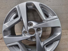 Load image into Gallery viewer, 1x Alufelge 15 Zoll 6.0" 4x100 48ET Glanz Silber 52910-K7100 Hyundai I10 I20 FEL1394508324gc