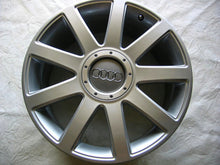 Laden Sie das Bild in den Galerie-Viewer, 1x Alufelge 17 Zoll 7.5&quot; 5x112 43ET Silber 8E0601025AC Audi A4 Rim Wheel