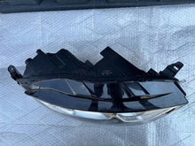 Load image into Gallery viewer, Frontscheinwerfer Ford Ecosport GN1513W029JE Rechts Scheinwerfer Headlight SCH1511378509tg