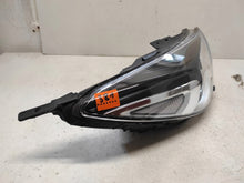 Laden Sie das Bild in den Galerie-Viewer, Frontscheinwerfer Kia Rio 92102-H8 Rechts Scheinwerfer Headlight