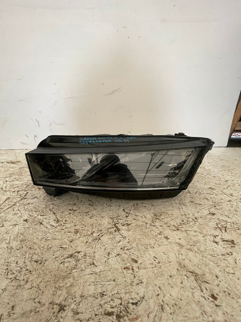 Frontscheinwerfer Skoda Octavia IV 5E4941015A Full LED Links Headlight SCH9985475336li