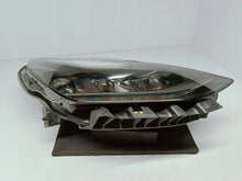 Laden Sie das Bild in den Galerie-Viewer, Frontscheinwerfer Mercedes-Benz Model 3 151495300D Rechts Scheinwerfer Headlight SCH1058867368rx