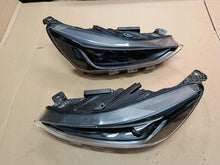 Laden Sie das Bild in den Galerie-Viewer, Frontscheinwerfer Ford Focus NX7B-13E017-AG Full LED Links Headlight SCH3176618255pv