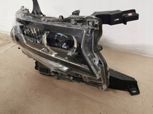 Laden Sie das Bild in den Galerie-Viewer, Frontscheinwerfer Toyota Land Cruiser Full LED Rechts Scheinwerfer Headlight