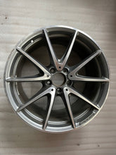 Laden Sie das Bild in den Galerie-Viewer, 1x Alufelge 19 Zoll 10.0" 5x112 55ET Glanz Silber A2134012700 Mercedes-Benz Amg FEL7818934265mz
