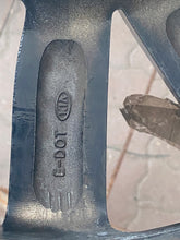 Load image into Gallery viewer, 1x Alufelge 17 Zoll 7.5&quot; 5x114.3 52 5ET 52910-D4650 Kia Optima Rim Wheel