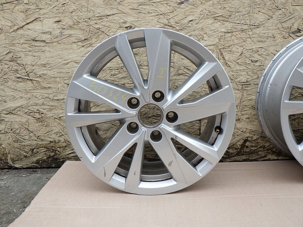 1x Alufelge 16 Zoll 6.5" 5x112 48ET 5TA601025 VW Touran Rim Wheel