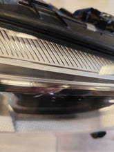Load image into Gallery viewer, Frontscheinwerfer BMW X3 G01 8739654-04 LED Rechts Scheinwerfer Headlight SCH2182853198mq