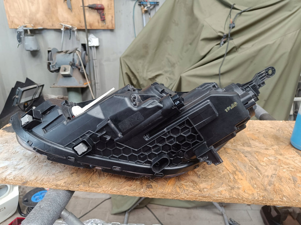 Frontscheinwerfer Hyundai I30 III 92102-G4060 LED Rechts Scheinwerfer Headlight SCH4456948485rt