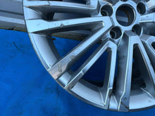 Laden Sie das Bild in den Galerie-Viewer, 1x Alufelge 18 Zoll 8W0601025BK Audi A4 B9 Rim Wheel FEL6168676066tk