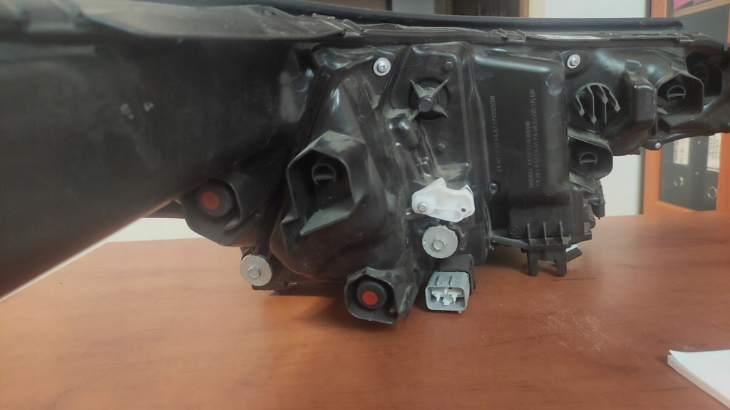 Frontscheinwerfer Toyota 81150-YP280-00 LED Links Scheinwerfer Headlight