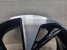 Laden Sie das Bild in den Galerie-Viewer, 1x Alufelge 16 Zoll 6.5" 4x108 32ET Glanz Schwarz 9833892580 Opel Corsa F FEL5075820980gm