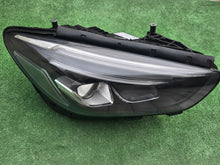 Laden Sie das Bild in den Galerie-Viewer, Frontscheinwerfer Mercedes-Benz W247 A2479069000 Full LED Rechts Headlight SCH3795265412kr