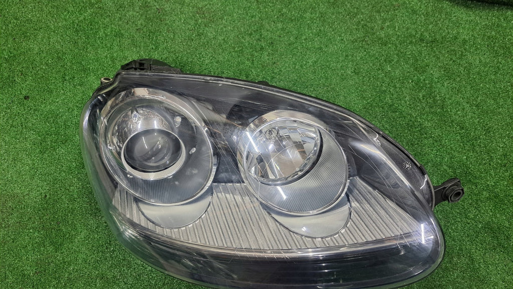 Frontscheinwerfer VW Golf V 1K6941032 0301212272 Xenon Rechts Headlight SCH1482854615nm