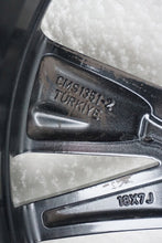 Load image into Gallery viewer, 1x Alufelge 18 Zoll 7.0" 5x114.3 35ET Glanz Schwarz Toyota Rim Wheel FEL3344145258mq